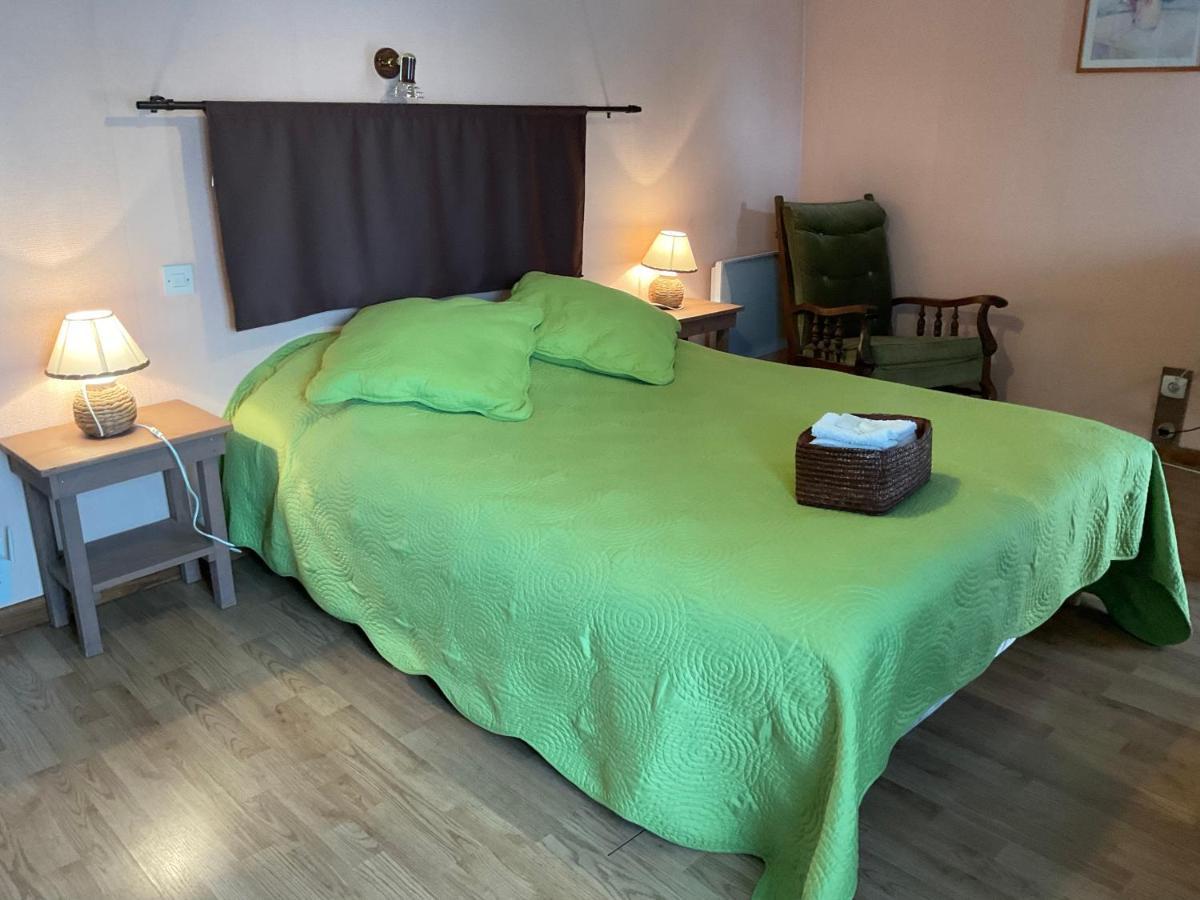 Chambres, Table D'Hotes Et Gites Les Mesanges Saint-Jean-de-Sauves Buitenkant foto