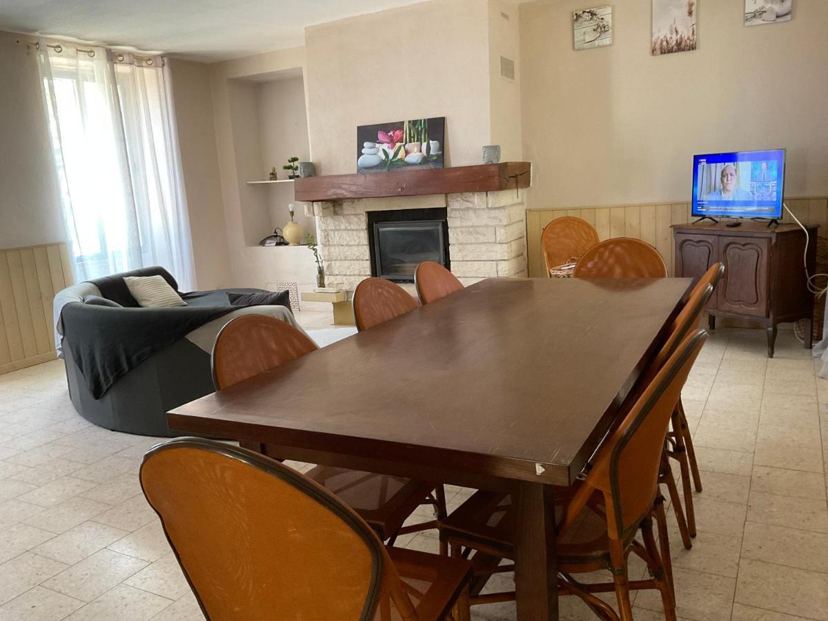 Chambres, Table D'Hotes Et Gites Les Mesanges Saint-Jean-de-Sauves Buitenkant foto