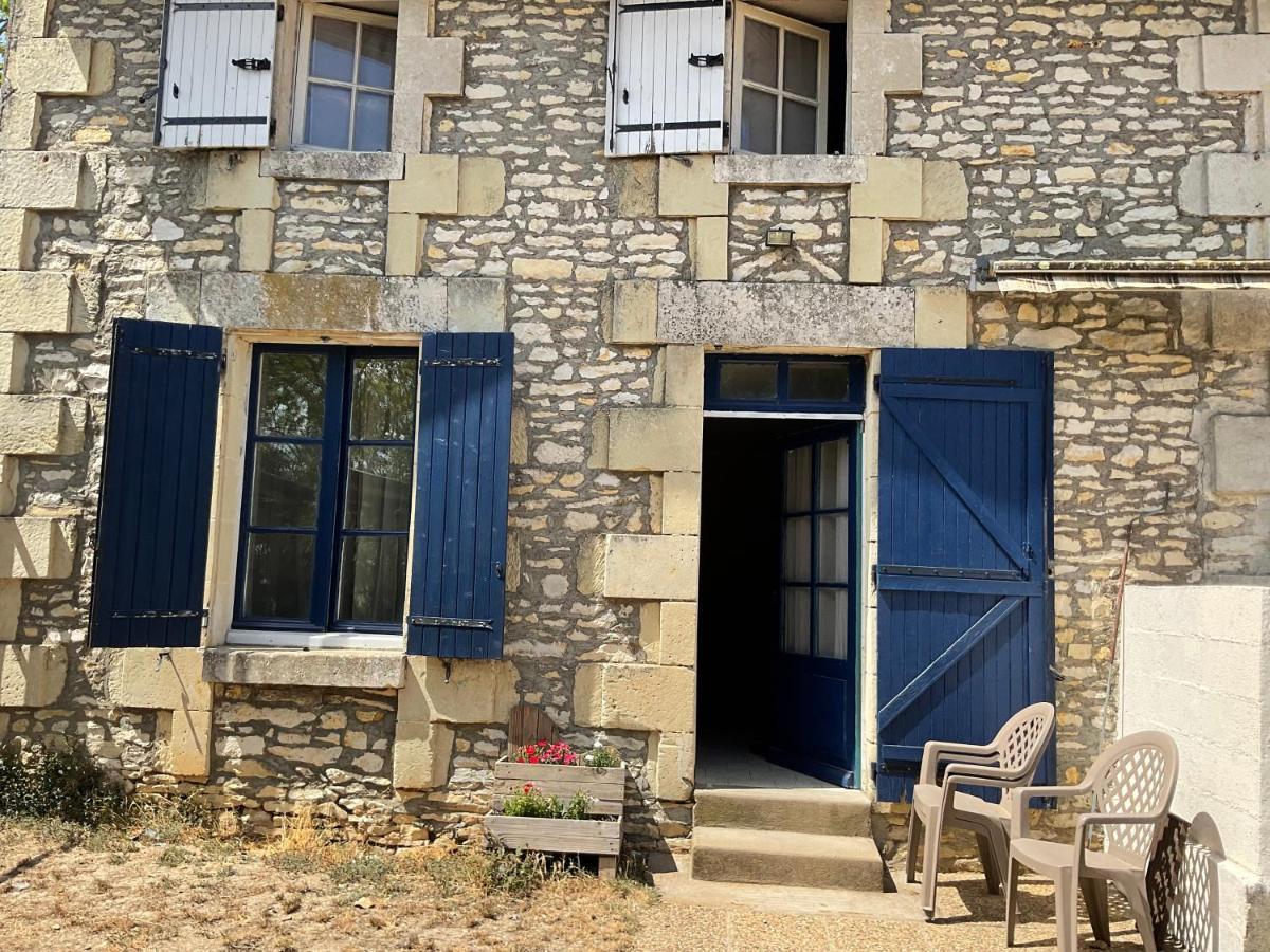 Chambres, Table D'Hotes Et Gites Les Mesanges Saint-Jean-de-Sauves Buitenkant foto