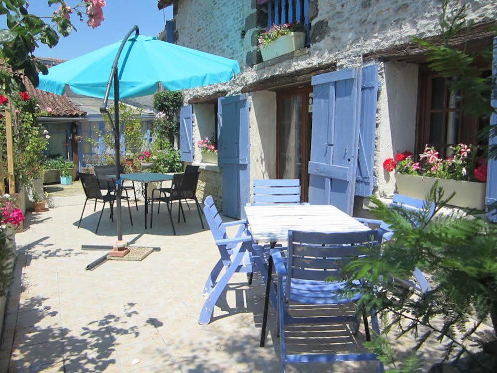 Chambres, Table D'Hotes Et Gites Les Mesanges Saint-Jean-de-Sauves Buitenkant foto